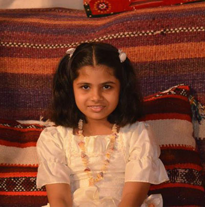 الطفلة آسية عارف.. أصغر مؤلفة كتاب